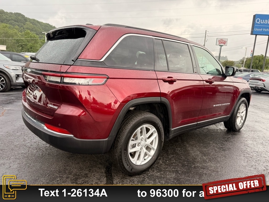 Used 2024 Jeep Grand Cherokee Laredo SUV