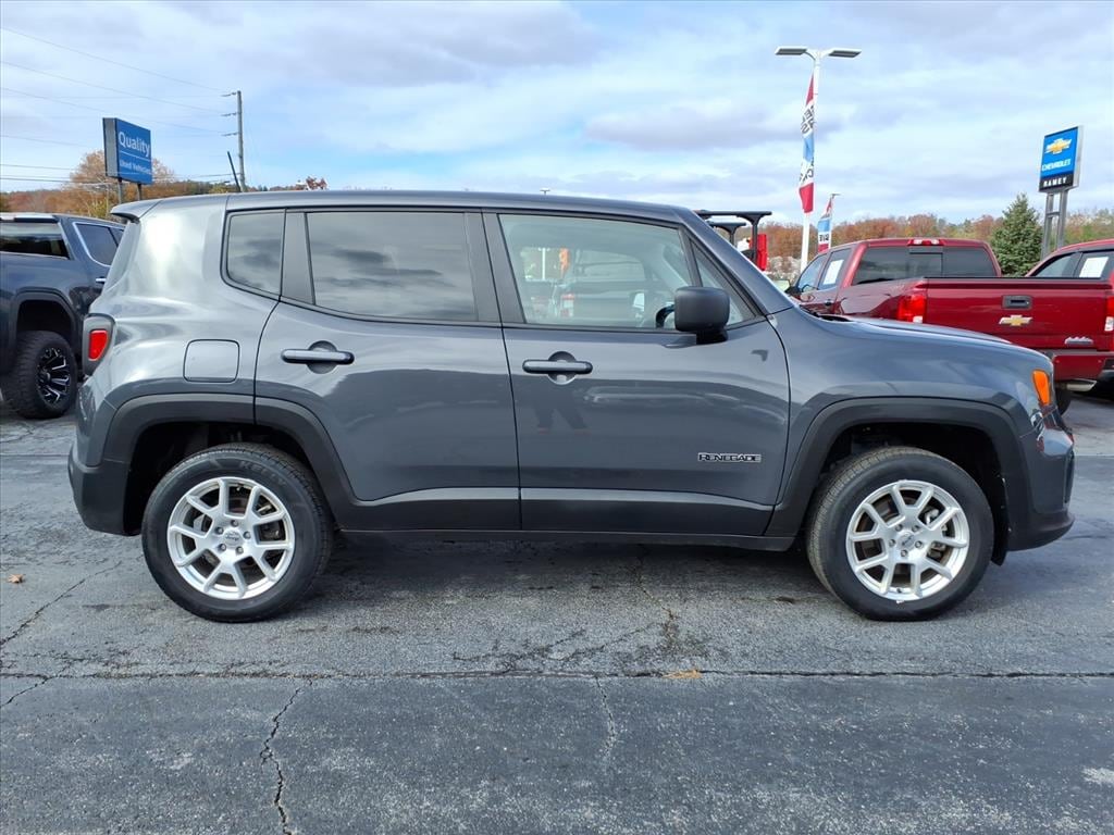 Used 2023 Jeep Renegade Latitude SUV