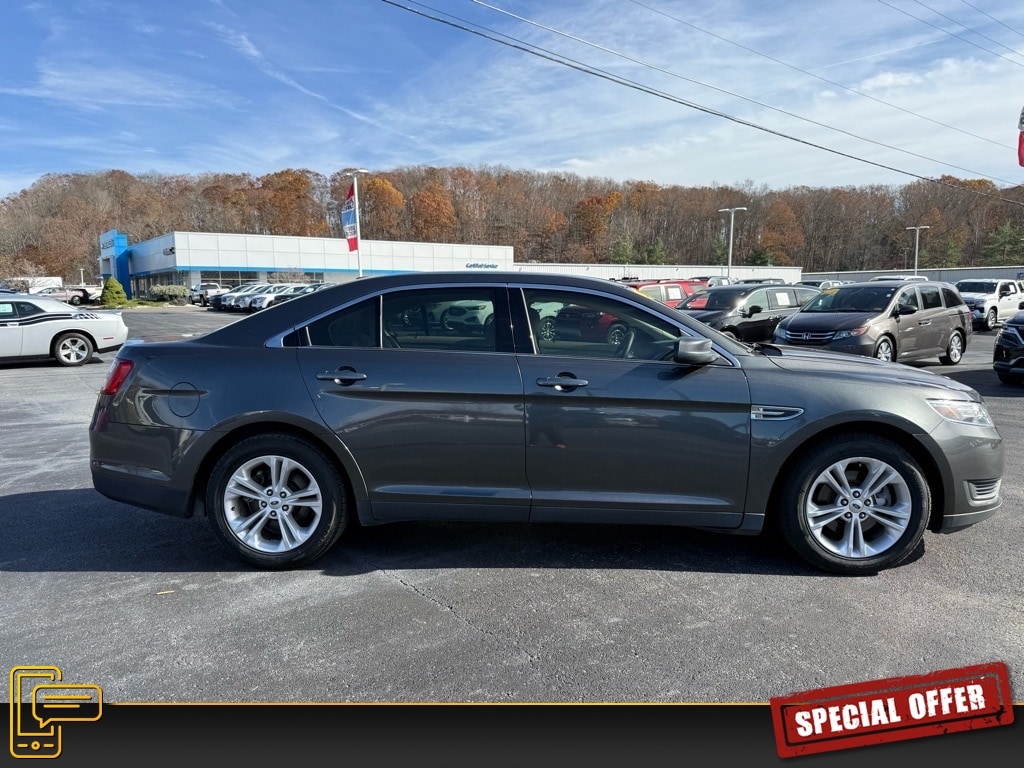 Used 2018 Ford Taurus SE Sedan