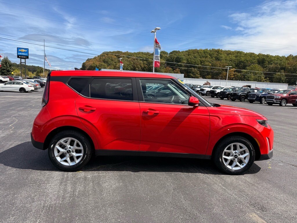 Used 2023 Kia Soul S Hatchback