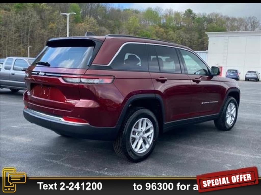 New 2024 Jeep Grand Cherokee LAREDO 4X4 Sport Utility