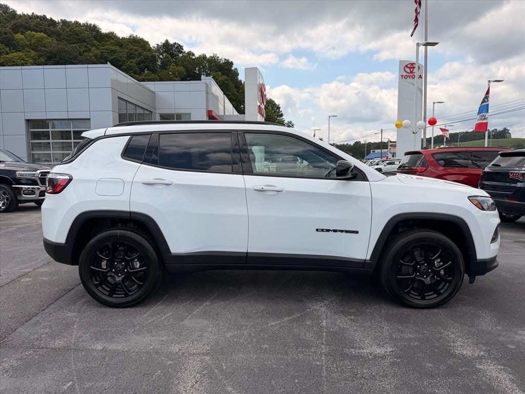 New 2026 Jeep Compass Latitude Sport Utility