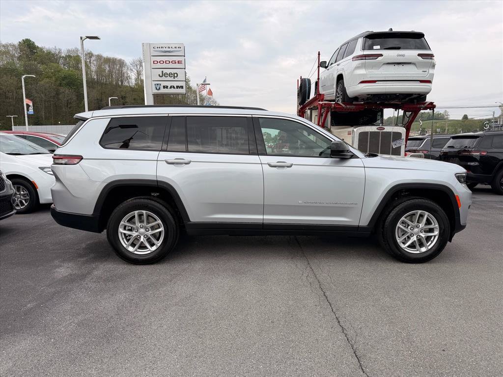 New 2026 Jeep Grand Cherokee L Laredo Sport Utility