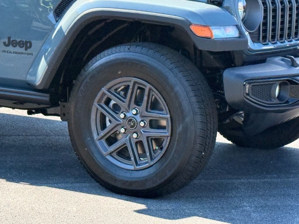 2025 Jeep Gladiator Sport S - Photo 18