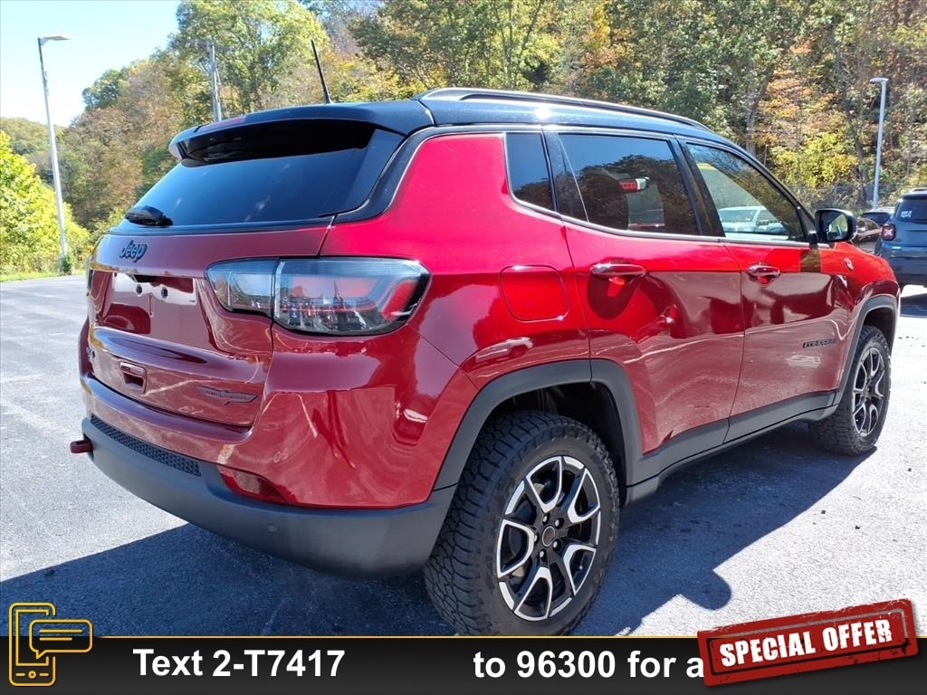 Used 2025 Jeep Compass Trailhawk SUV