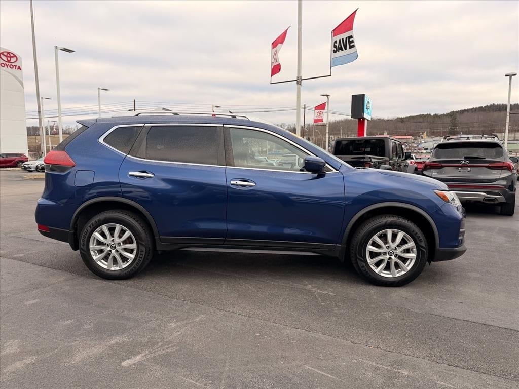 Used 2020 Nissan Rogue SV SUV