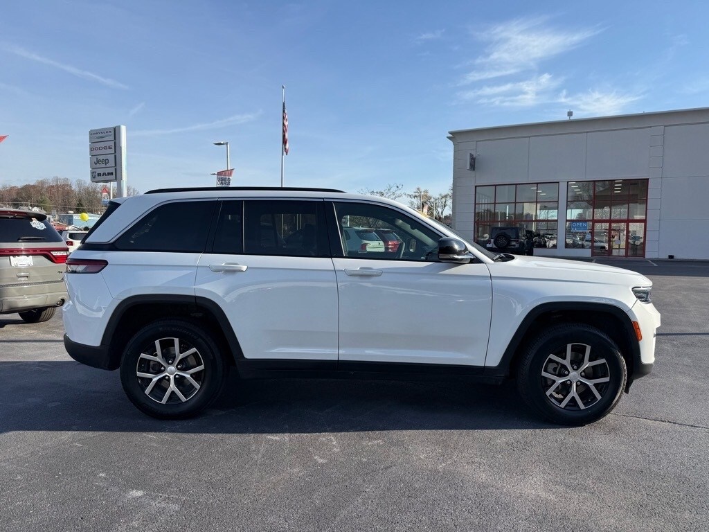 Used 2024 Jeep Grand Cherokee Limited SUV