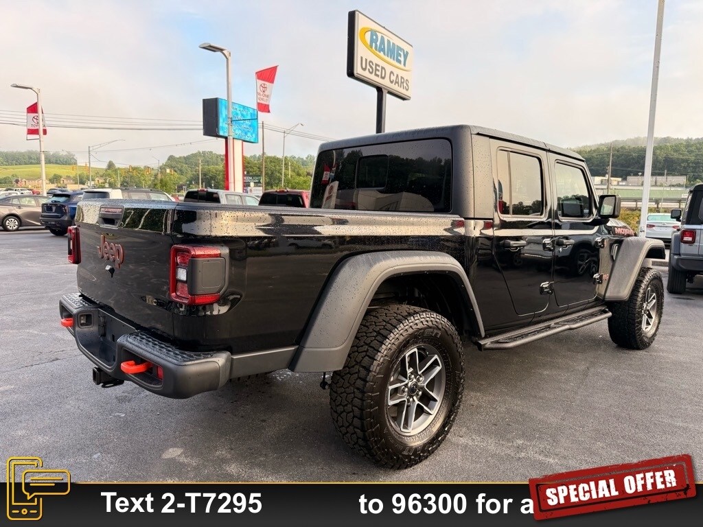 2024 Jeep Gladiator Mojave photo 3