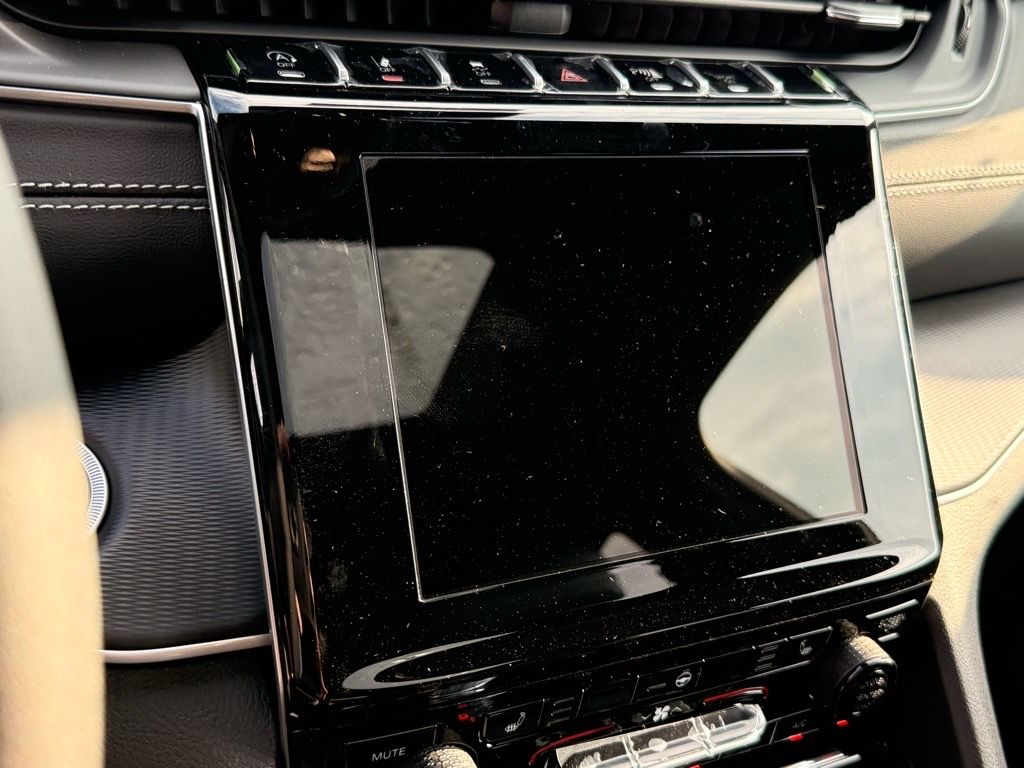 2025 Jeep Grand Cherokee L Altitude - Photo 14