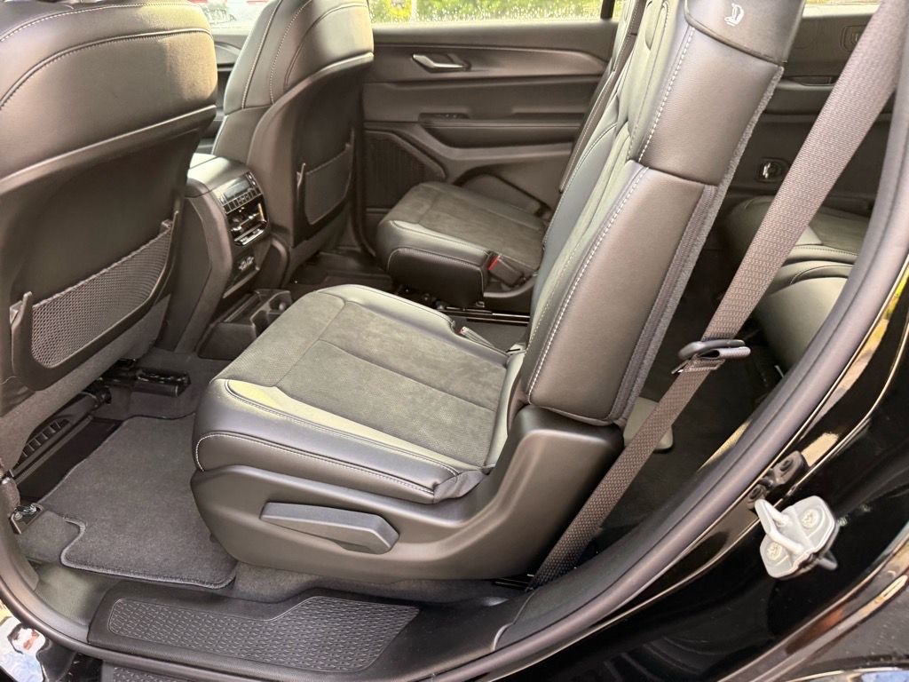 2025 Jeep Grand Cherokee L Altitude - Photo 8
