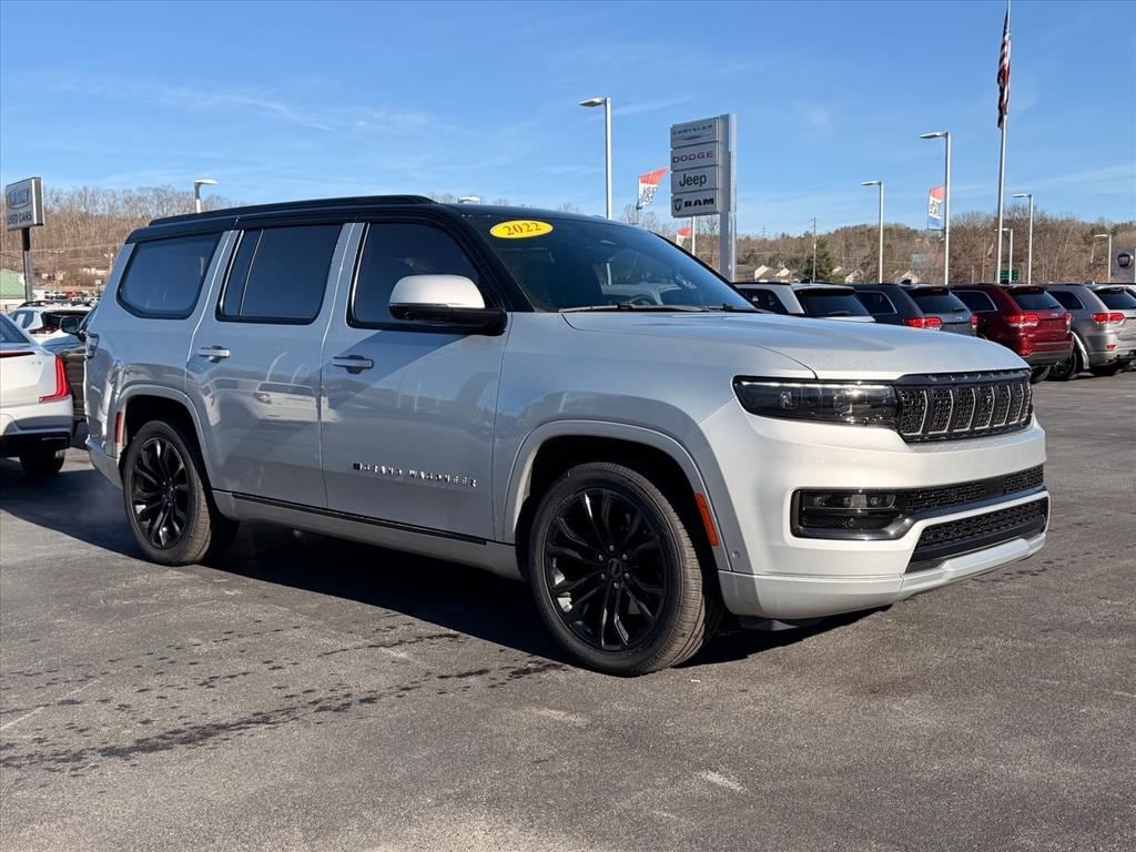2022 Jeep Grand Wagoneer Obsidian's photo