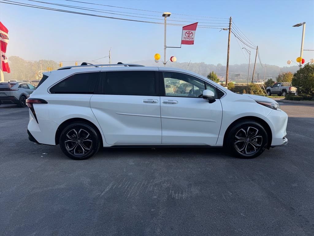Used 2026 Toyota Sienna Platinum Minivan/Van
