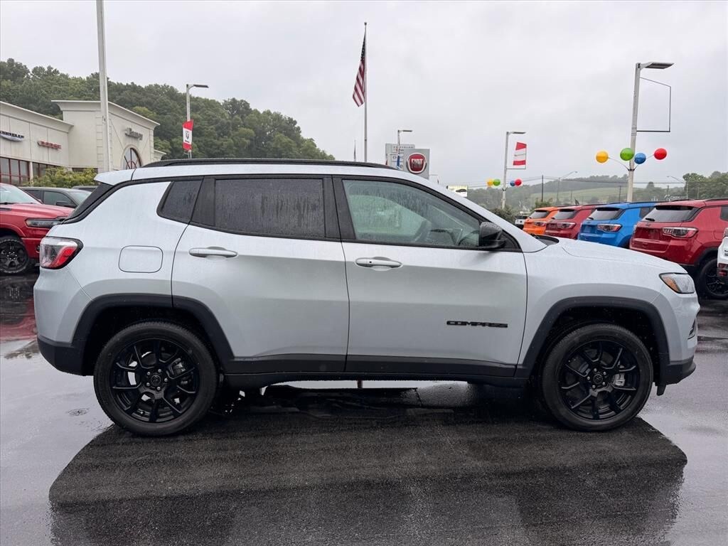 New 2026 Jeep Compass Latitude Sport Utility