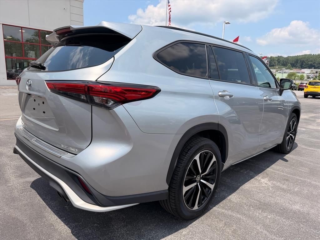 Used 2022 Toyota Highlander XSE SUV