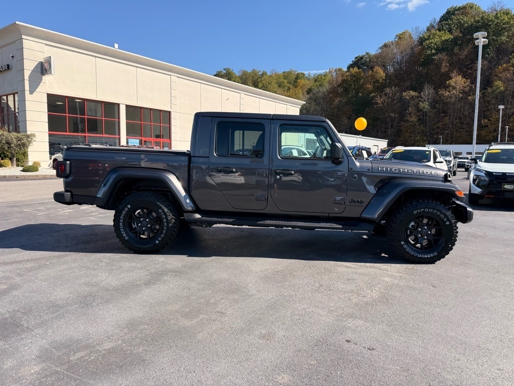 New 2025 Jeep Gladiator High Tide Pickup