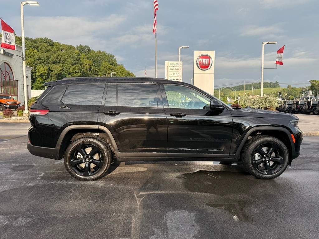 New 2025 Jeep Grand Cherokee L Altitude X Sport Utility