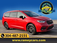 2026 Chrysler Pacifica Select Passenger Van