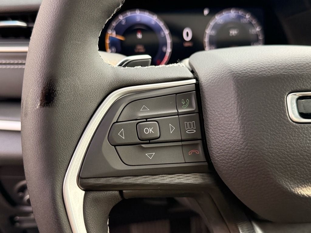 2025 Jeep Grand Cherokee L Altitude - Photo 12
