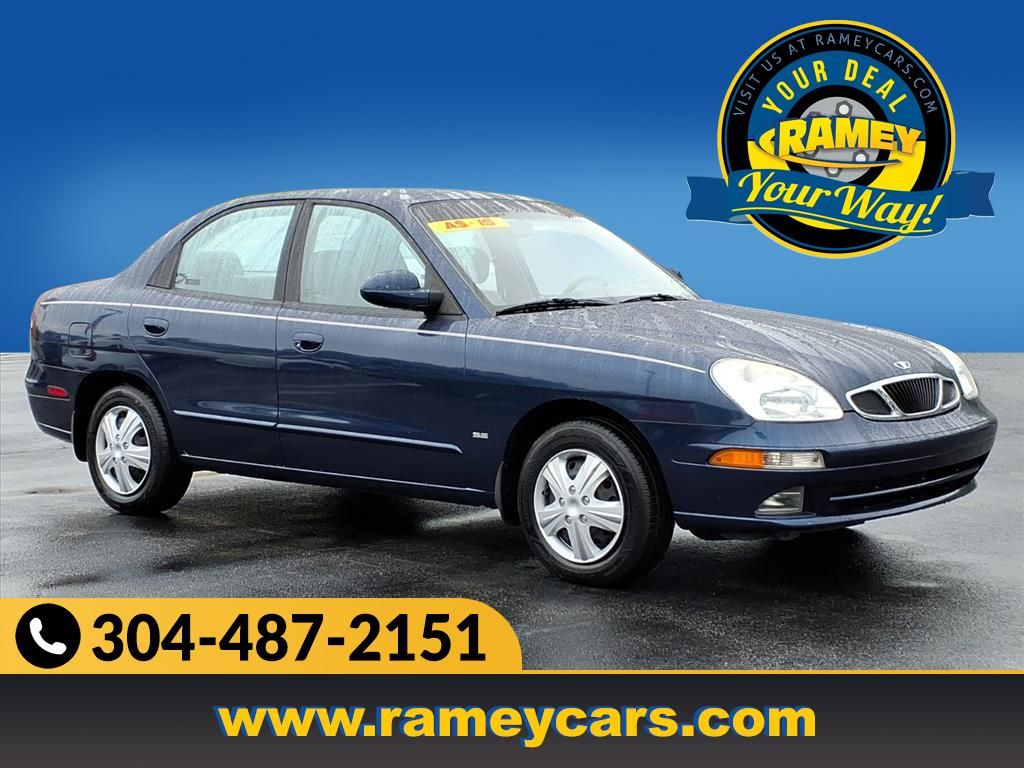 2000 Daewoo Nubira SE's photo