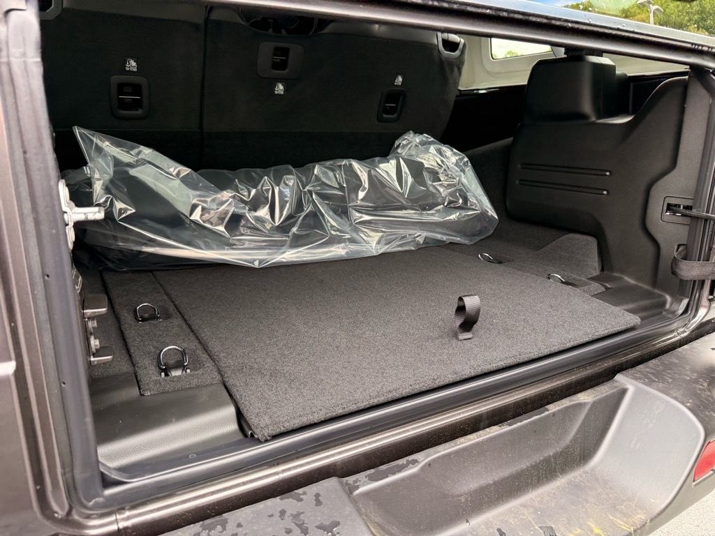 2025 Jeep Wrangler 4-Door Sahara - Photo 20