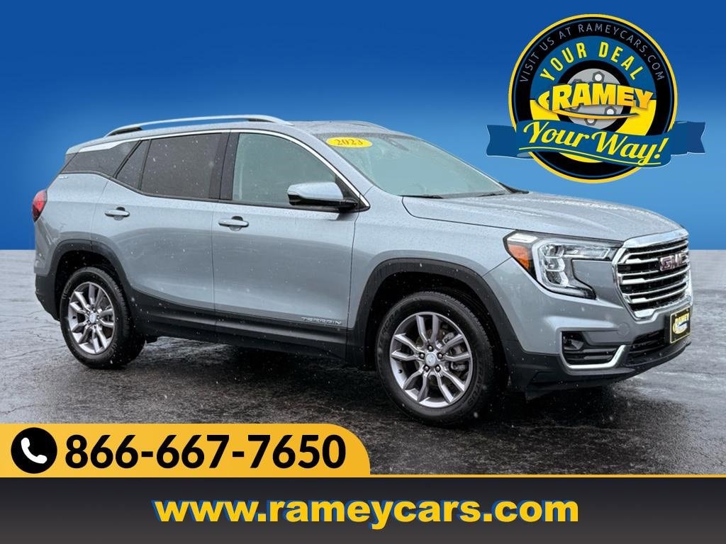 2023 GMC Terrain SLT's photo