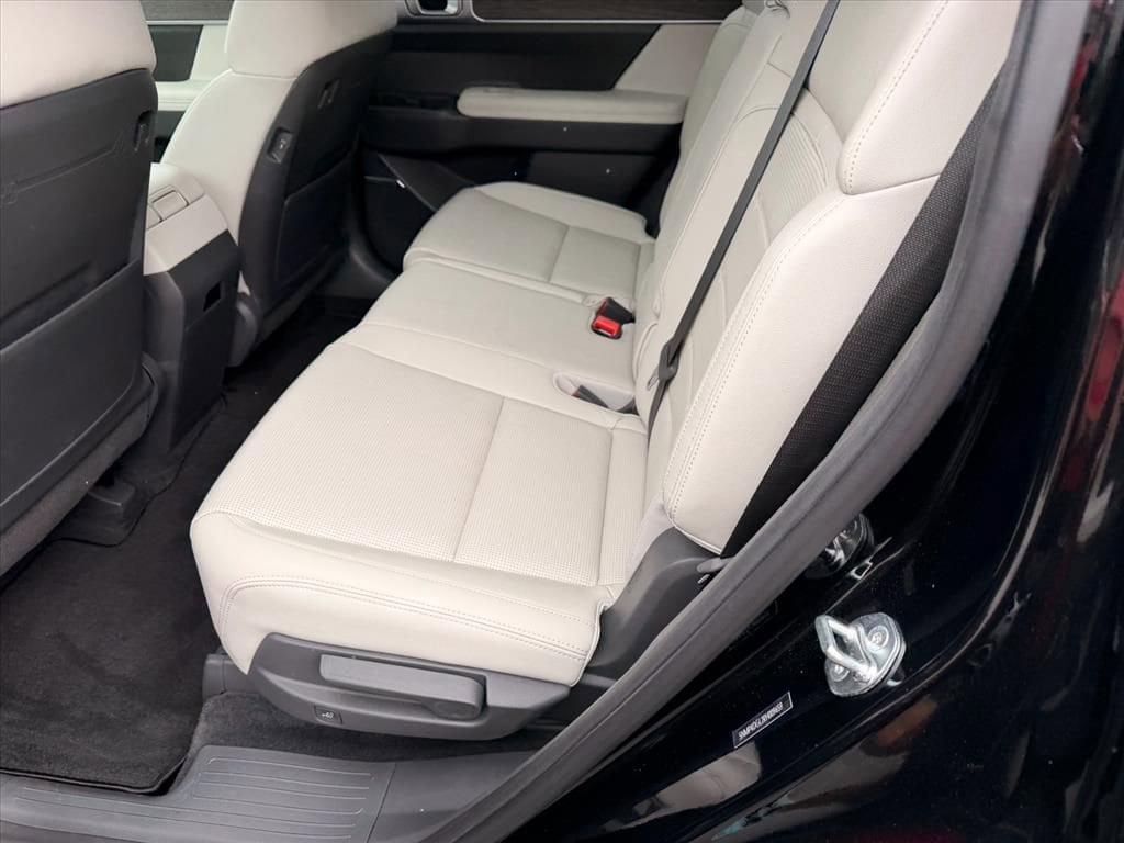 2024 Hyundai Santa Fe Limited - Photo 10