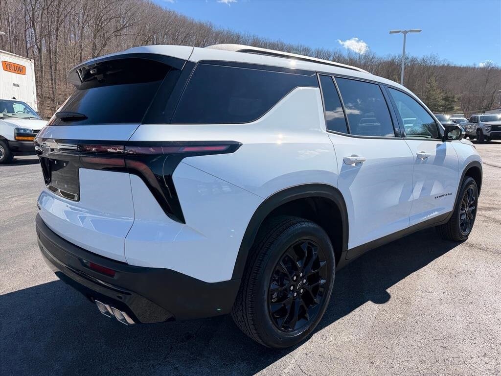 New 2026 Chevrolet Traverse LT SUV