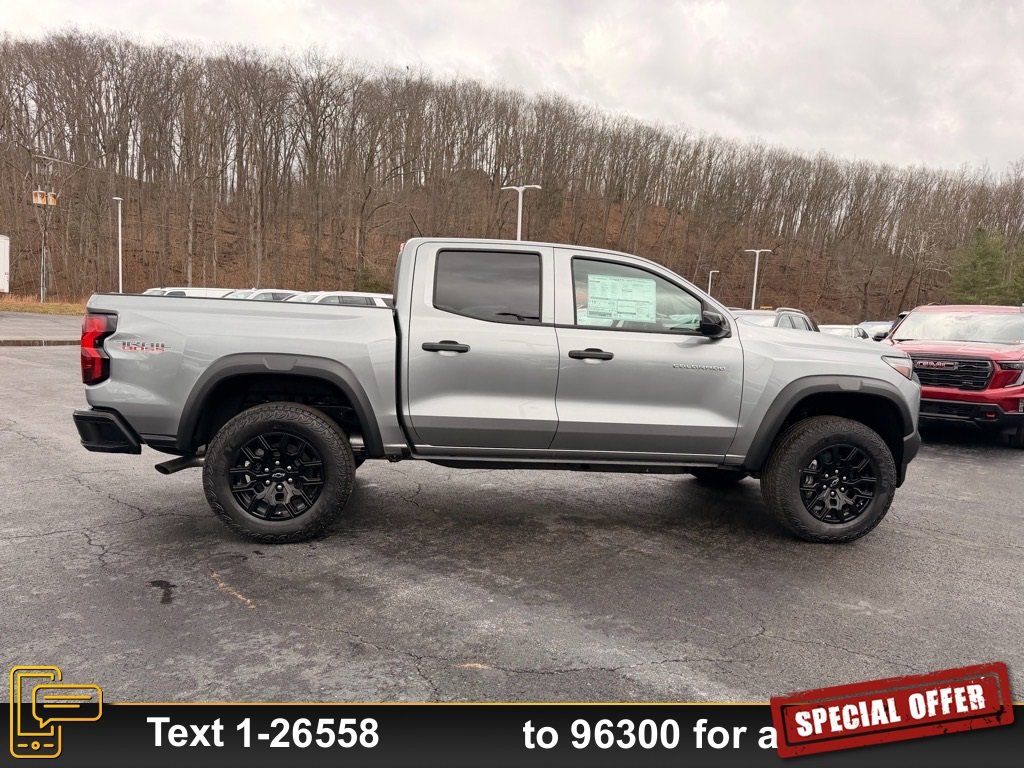 2026 Chevrolet Colorado Trail Boss photo 2