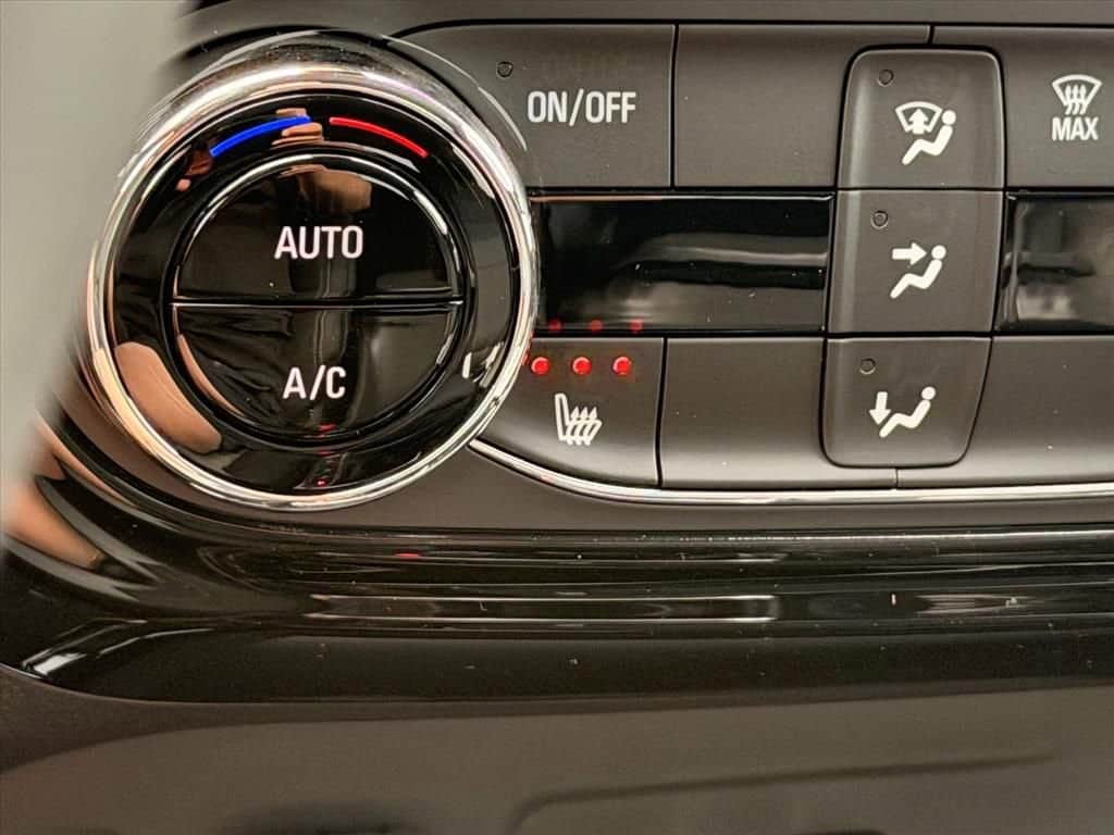 2026 Chevrolet Trax LT - Photo 13