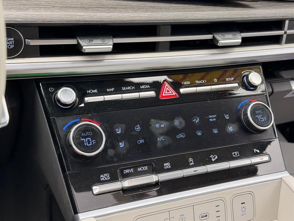 2024 Hyundai Santa Fe Limited - Photo 22