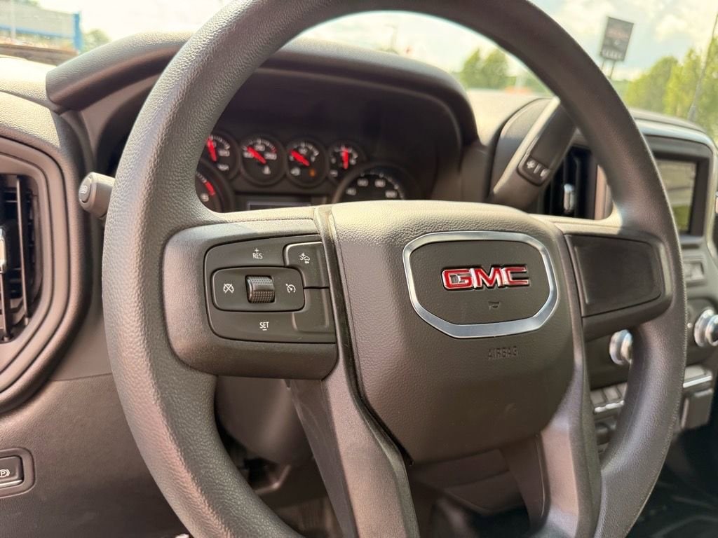 2025 GMC Sierra 3500HD Pro - Photo 8