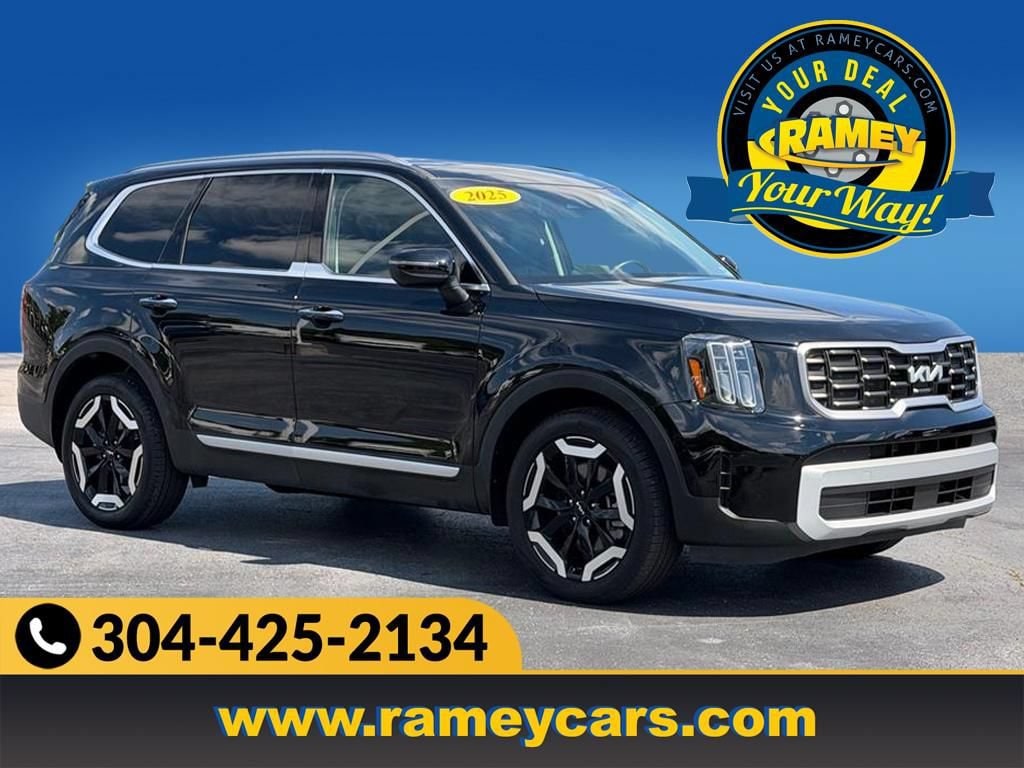 Used 2025 Kia Telluride S SUV