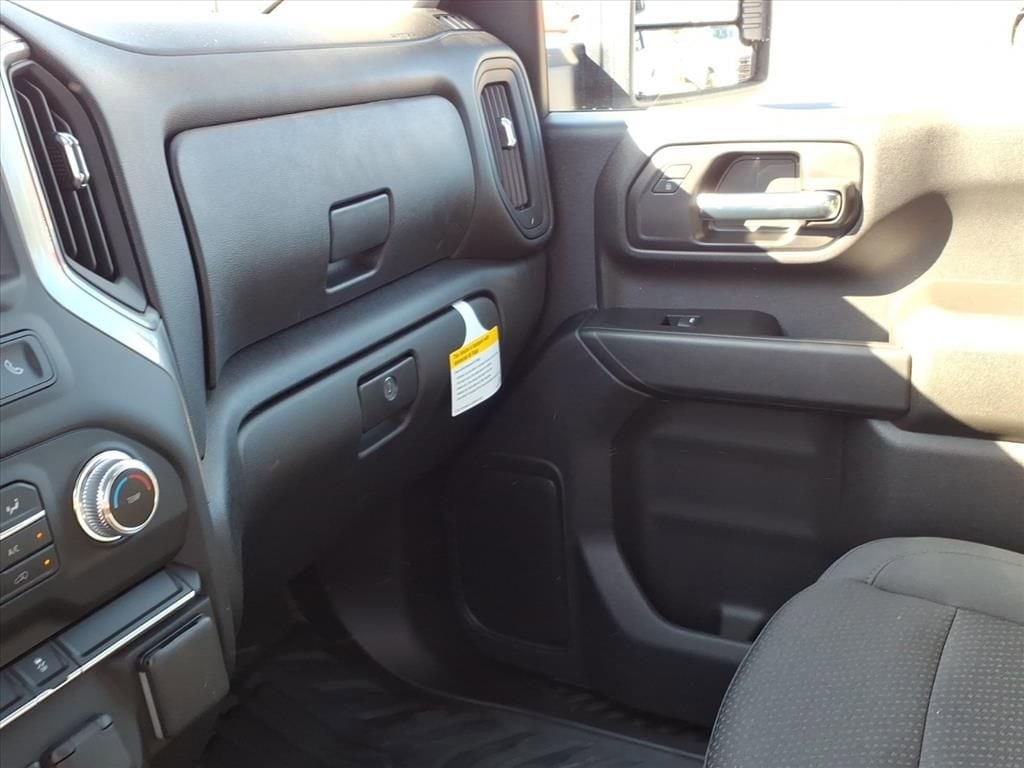 2025 GMC Sierra 2500HD Pro - Photo 14