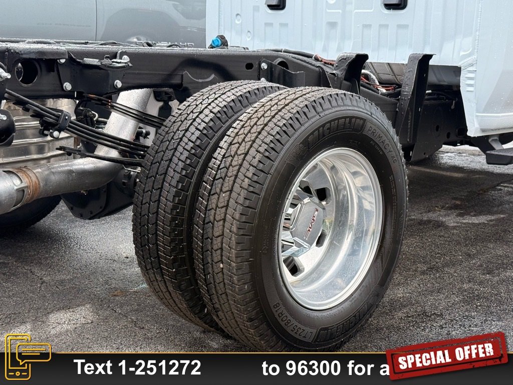 2025 GMC Sierra 3500HD Pro - Photo 17