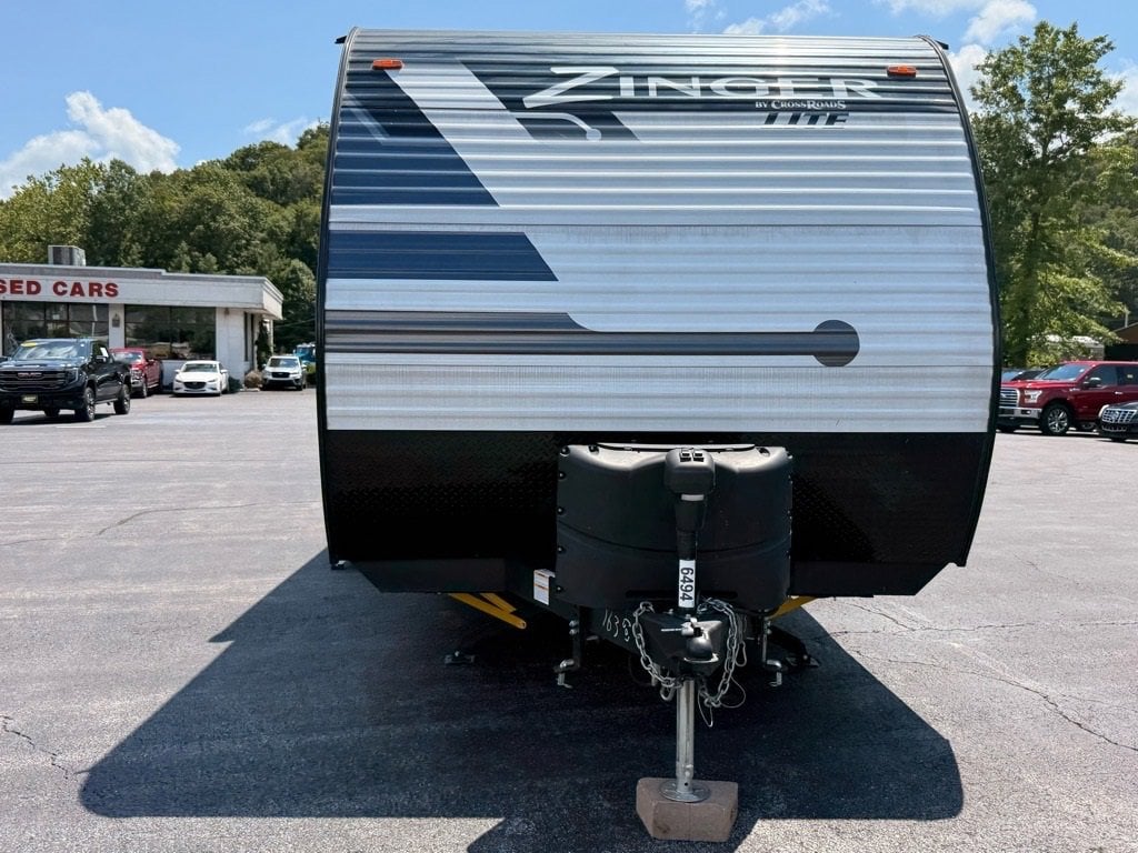 Used 2023 Crossroads 252BH