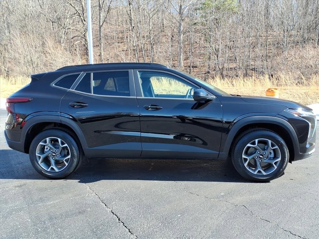 New 2026 Chevrolet Trax LT SUV