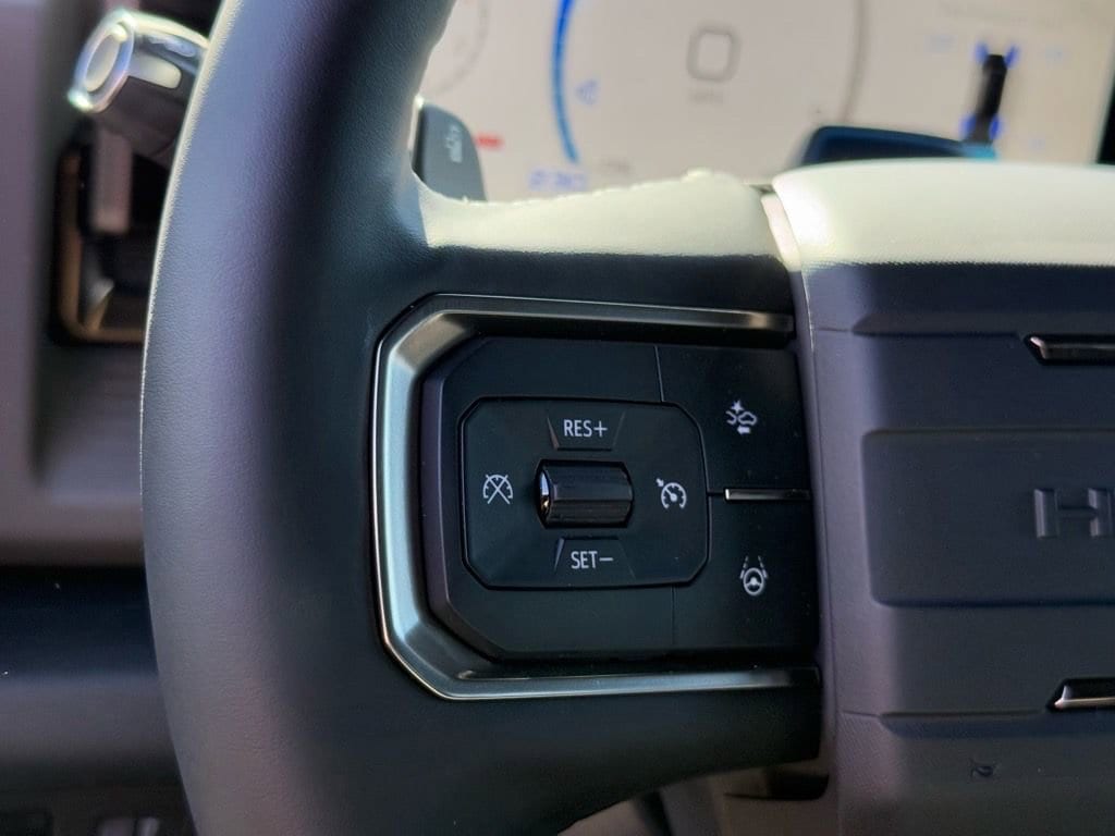 2025 GMC HUMMER EV 2X - Photo 13