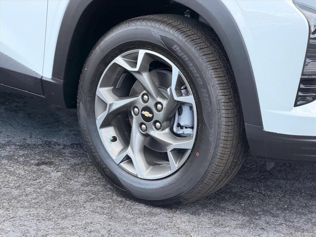 2026 Chevrolet Trax LT - Photo 17