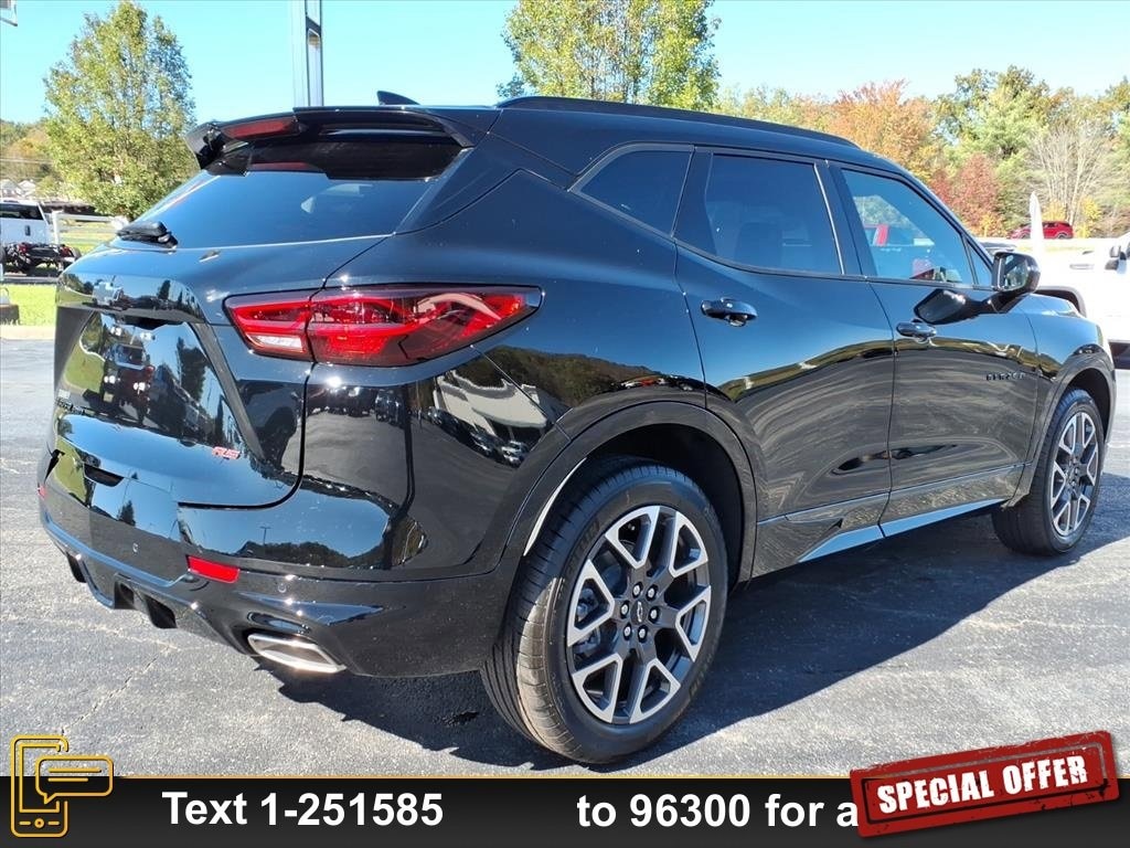 New 2025 Chevrolet Blazer RS SUV