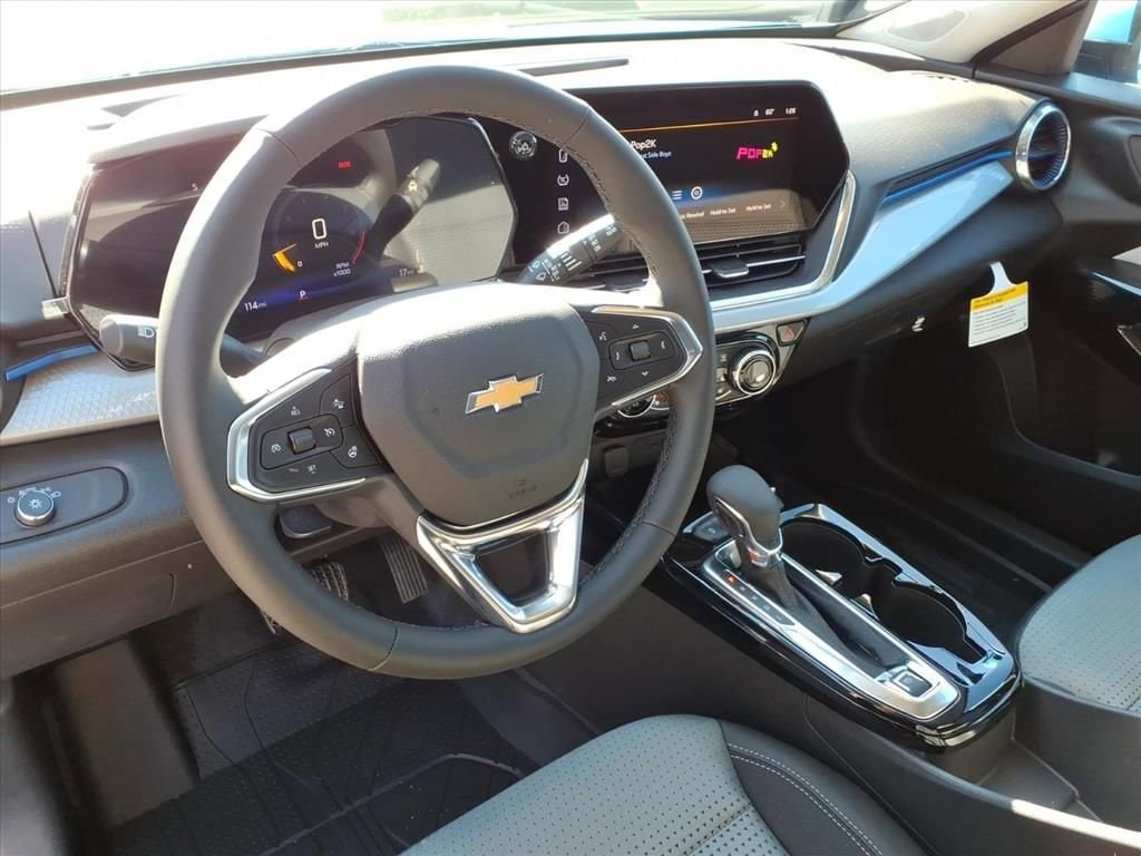 2026 Chevrolet Trax LT - Photo 7