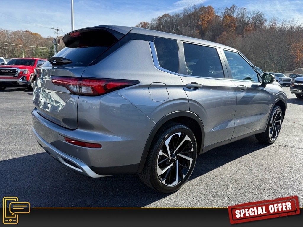 Used 2024 Mitsubishi Outlander SE SUV