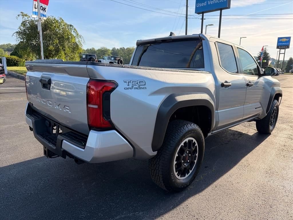 Used 2025 Toyota Tacoma 4WD SR Truck Double Cab