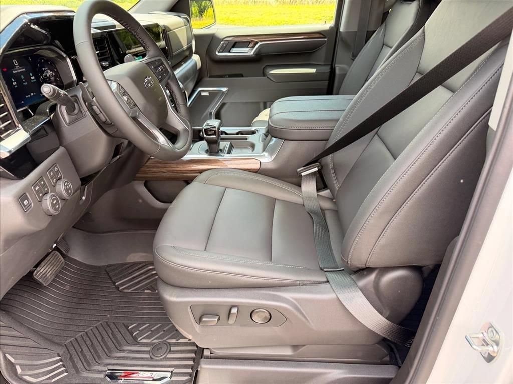 2026 Chevrolet Silverado 1500 LT Trail Boss - Photo 7