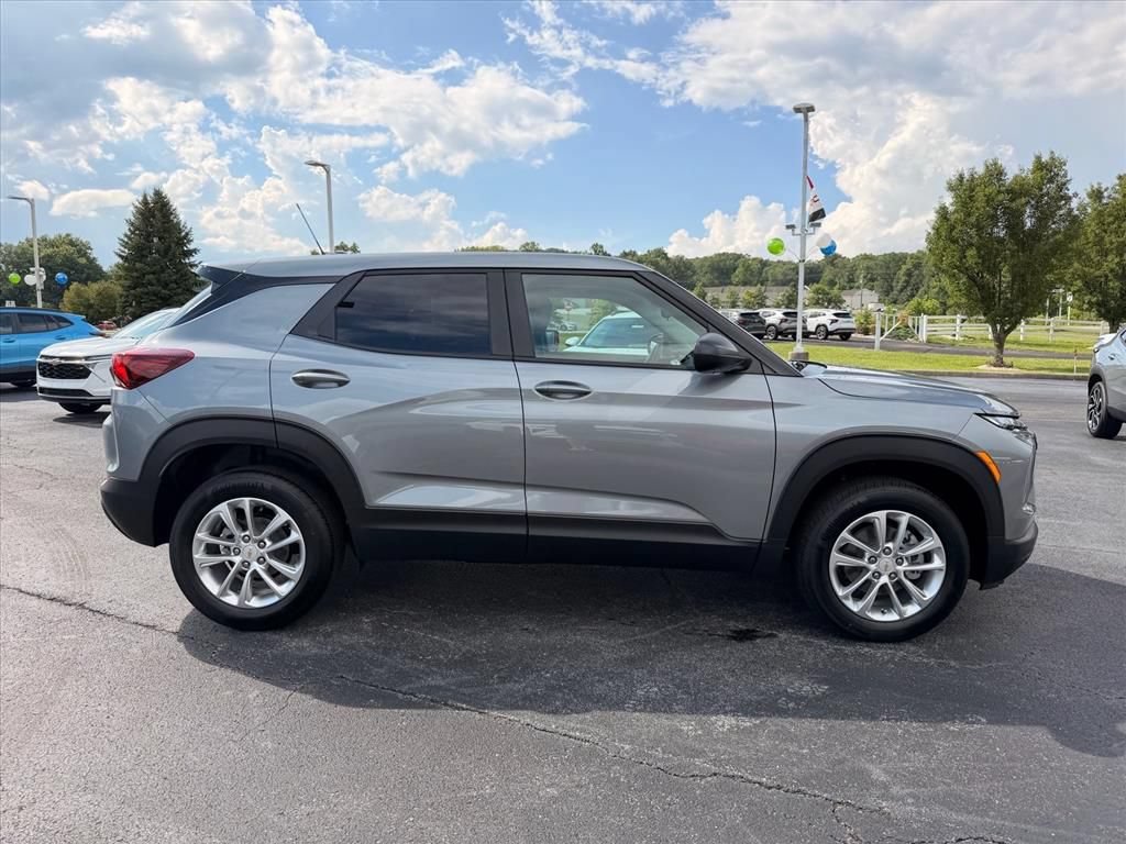 2026 Chevrolet Trailblazer LS - Photo 3