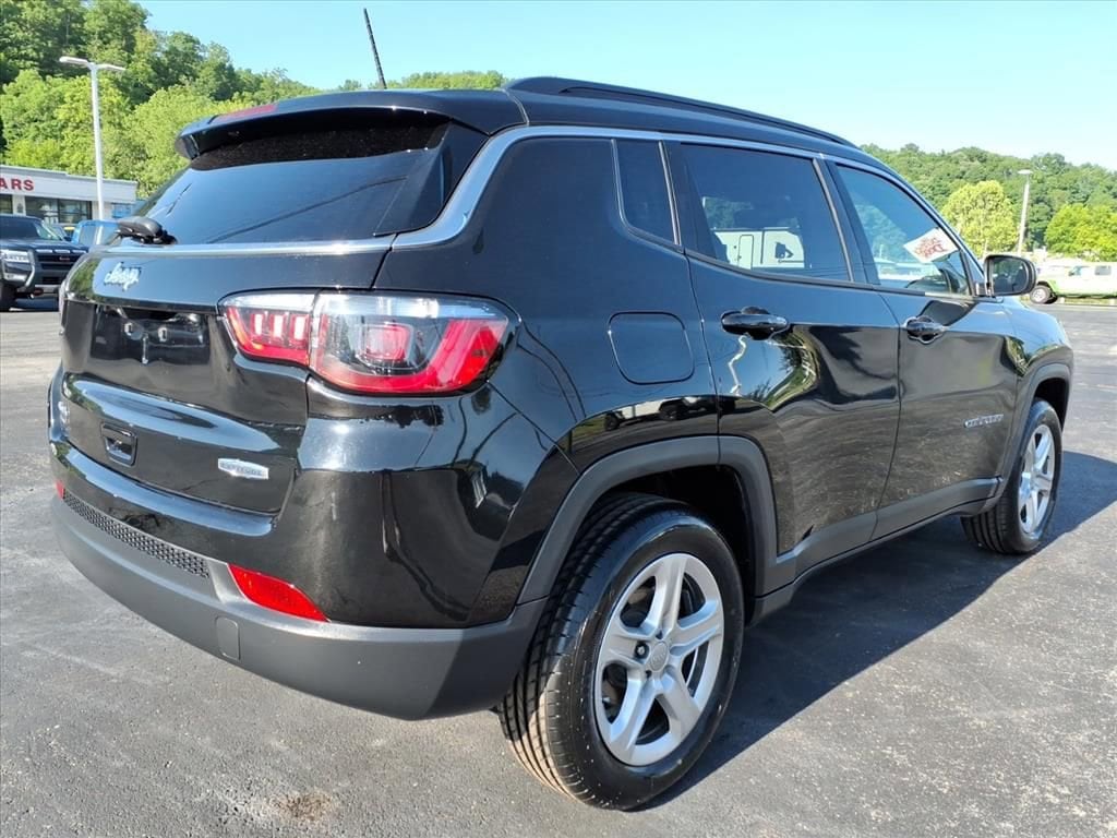 Used 2023 Jeep Compass Latitude SUV