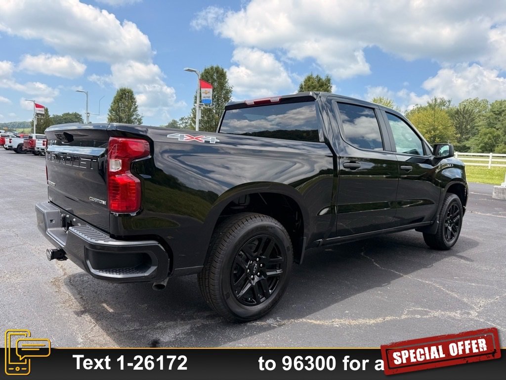 2026 Chevrolet Silverado 1500 Custom photo 3
