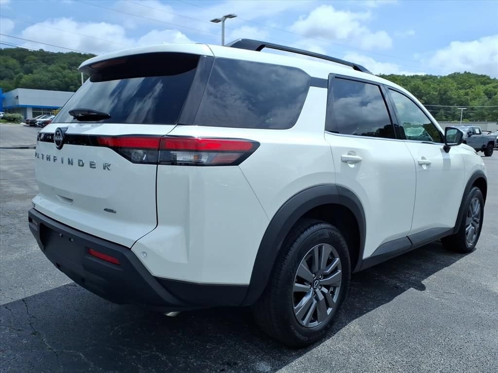 Used 2025 Nissan Pathfinder SV SUV