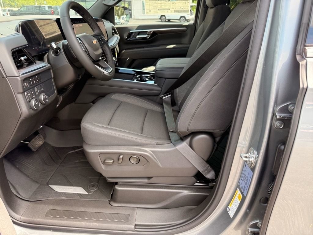 2025 Chevrolet Tahoe LS - Photo 7
