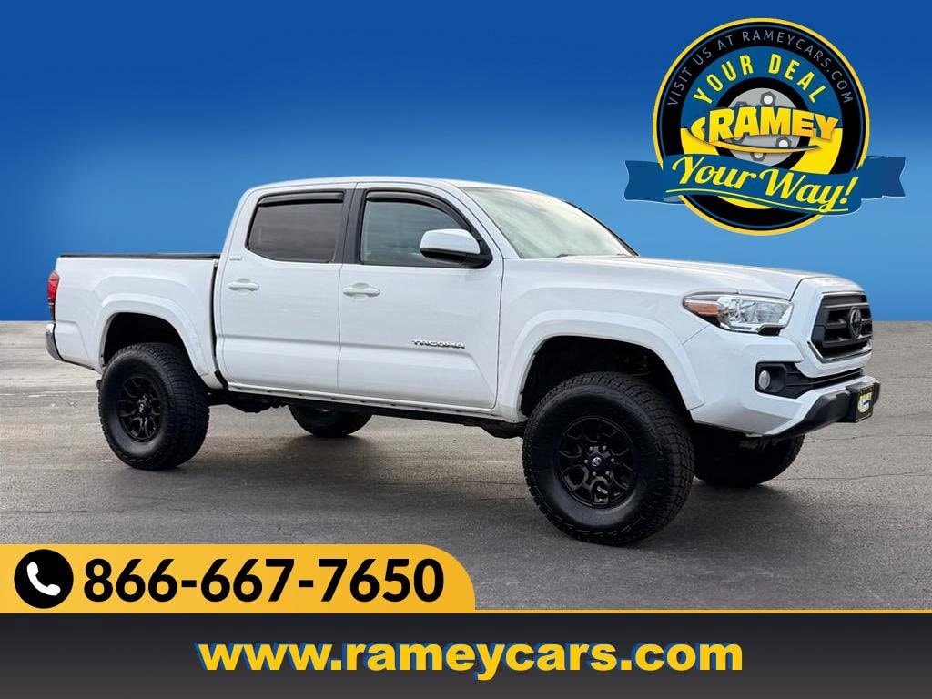 2021 Toyota Tacoma SR5's photo
