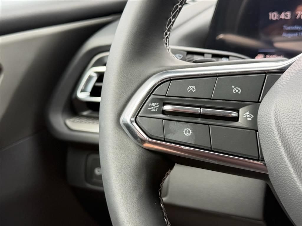 2027 Chevrolet Traverse LT - Photo 11